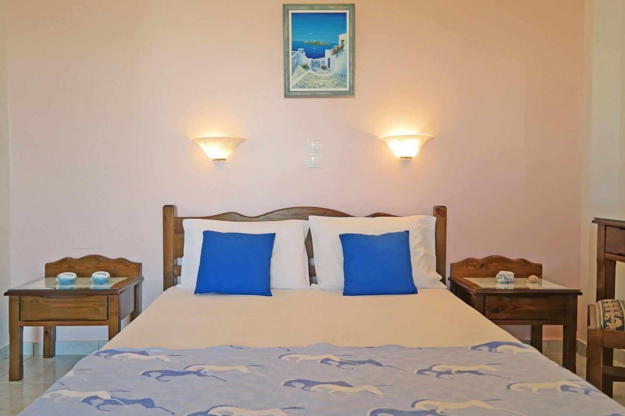 Mina'S Studios In Naxos Island Agios Prokopios  Dış mekan fotoğraf